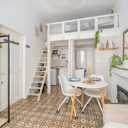 Cosy Au Centre De - 2 *