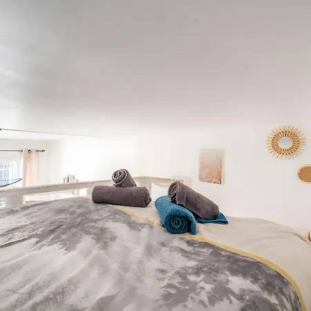 Cosy Au Centre De - C2 Beaucaire (Gard)
